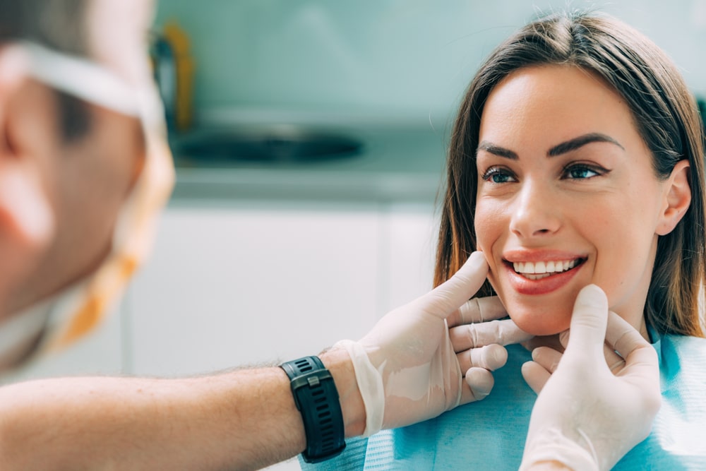 cosmetic dentist